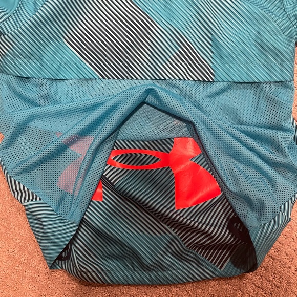 Under Armour Youth Windbreaker Size LG - Picture 4 of 6